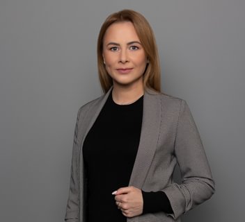 Ana Zubkova